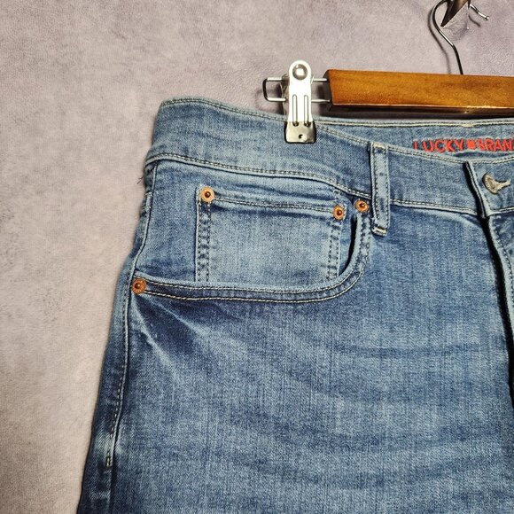 Lucky Brand 223 Straight Jeans Mens 36x29‎ Light Blue Stretch Denim Classic Fit - Picture 15 of 16